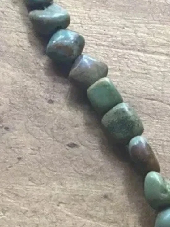 Turquoise Green Beaded Necklace - Women Jewelry - Picture 3 of 4